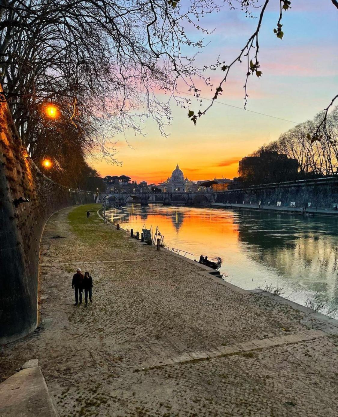 Modern 10 Min Vatican Parking&pool Appartement